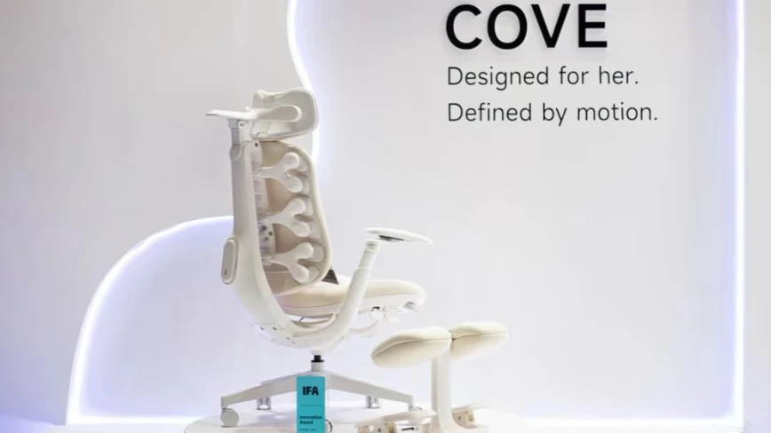 Photo of the ARBREST COVE dynamic ergonomic chair and active footrest system.