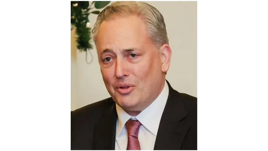 Trump’s former AI czar tells Anthropic and OpenAI to slow down, and to stop asking for anything in return