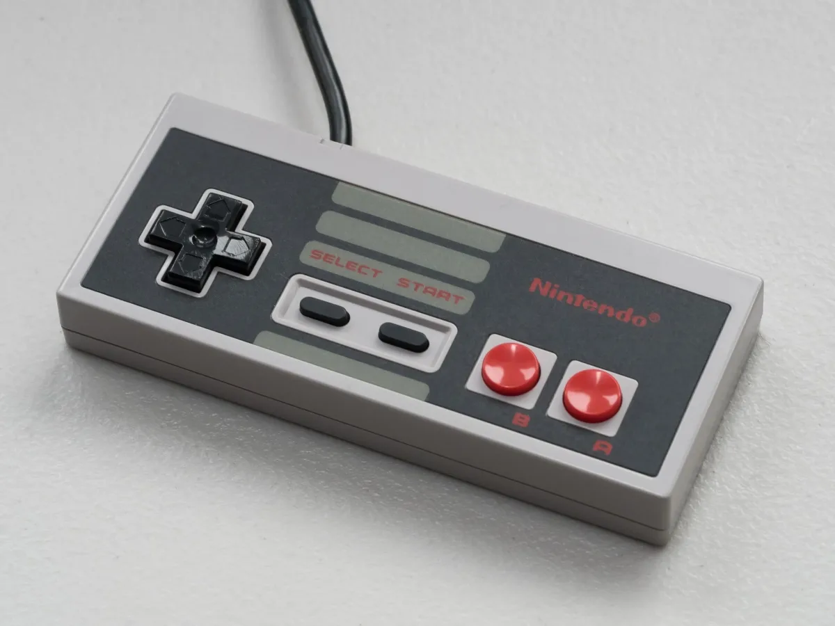 Nintendo began in Kyoto in 1889 making hanafuda playing cards, then experimented with businesses ranging from taxis to novelty products before maintenance engineer Gunpei Yokoi’s homemade toys helped steer it toward electronic entertainment — and 96 